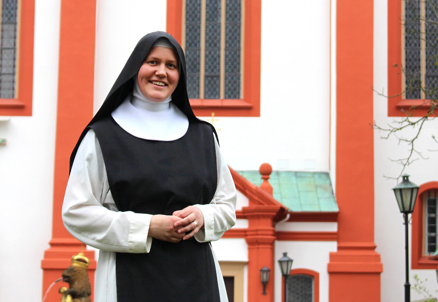 HEUTE NONNE SEIN – SCHWESTER MARIAE LAETITIA IM PORTRÄT